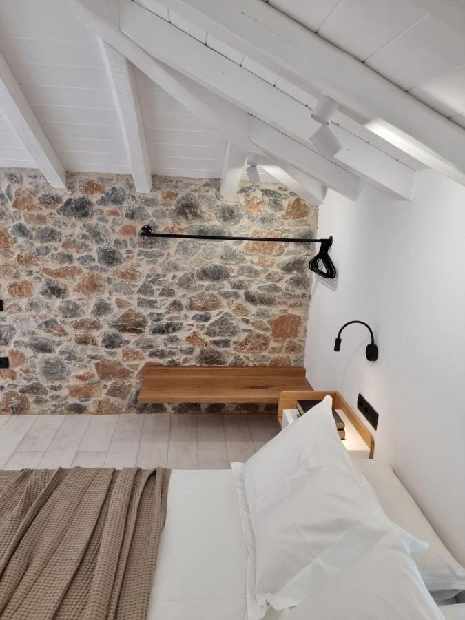 Stone Build Suite With Private Pool Колиос Экстерьер фото