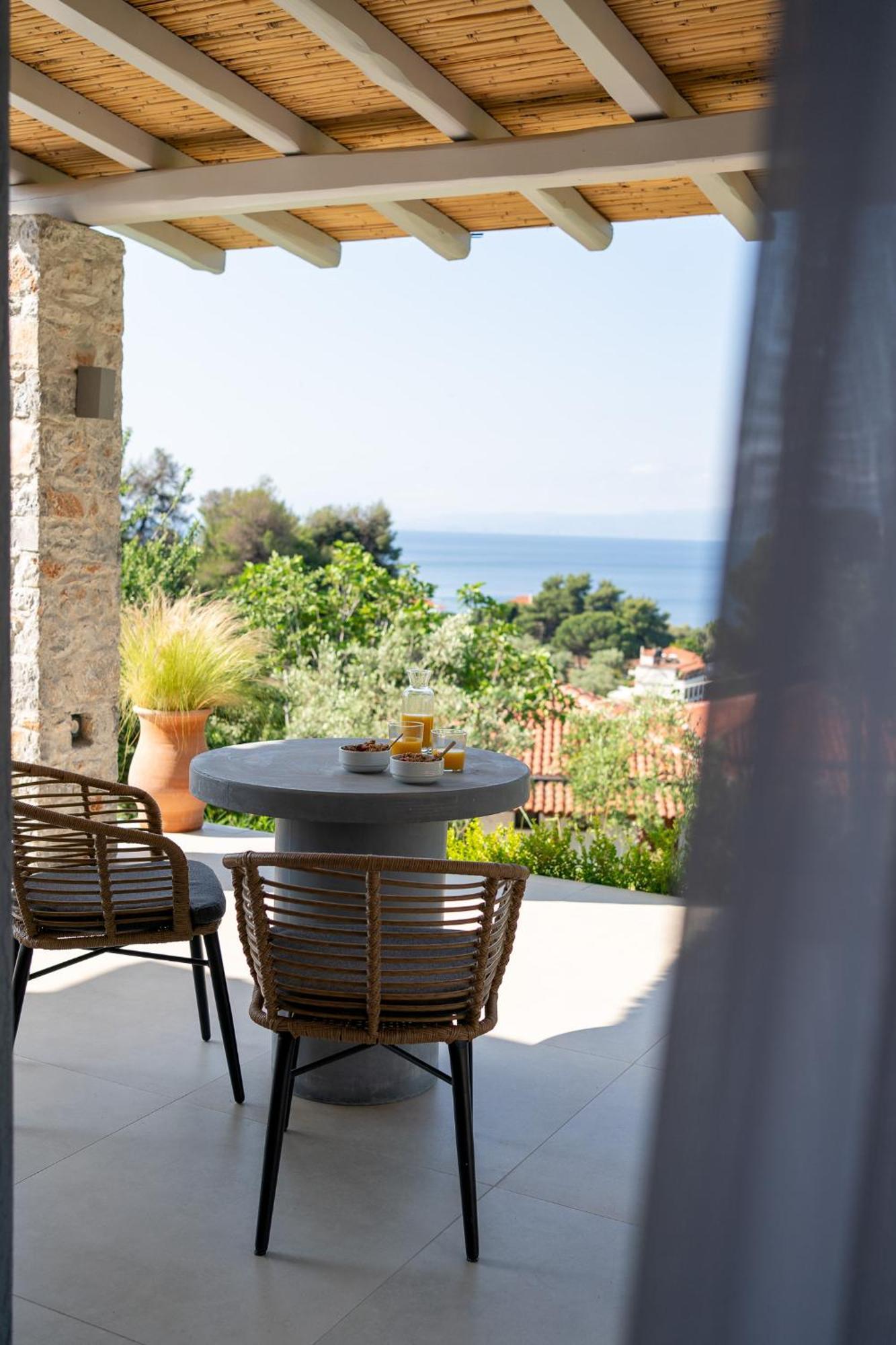 Stone Build Suite With Private Pool Колиос Экстерьер фото